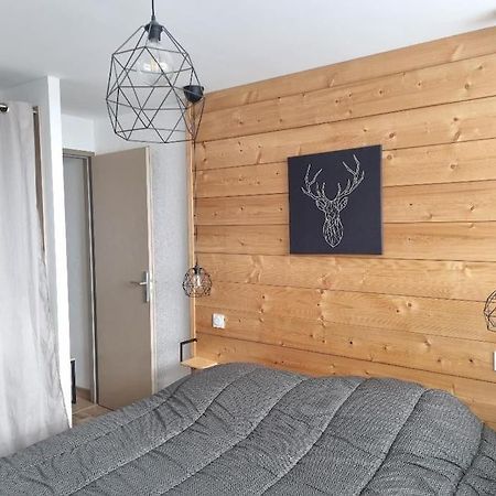 Appartement Tres Lumineux Egat Eksteriør billede