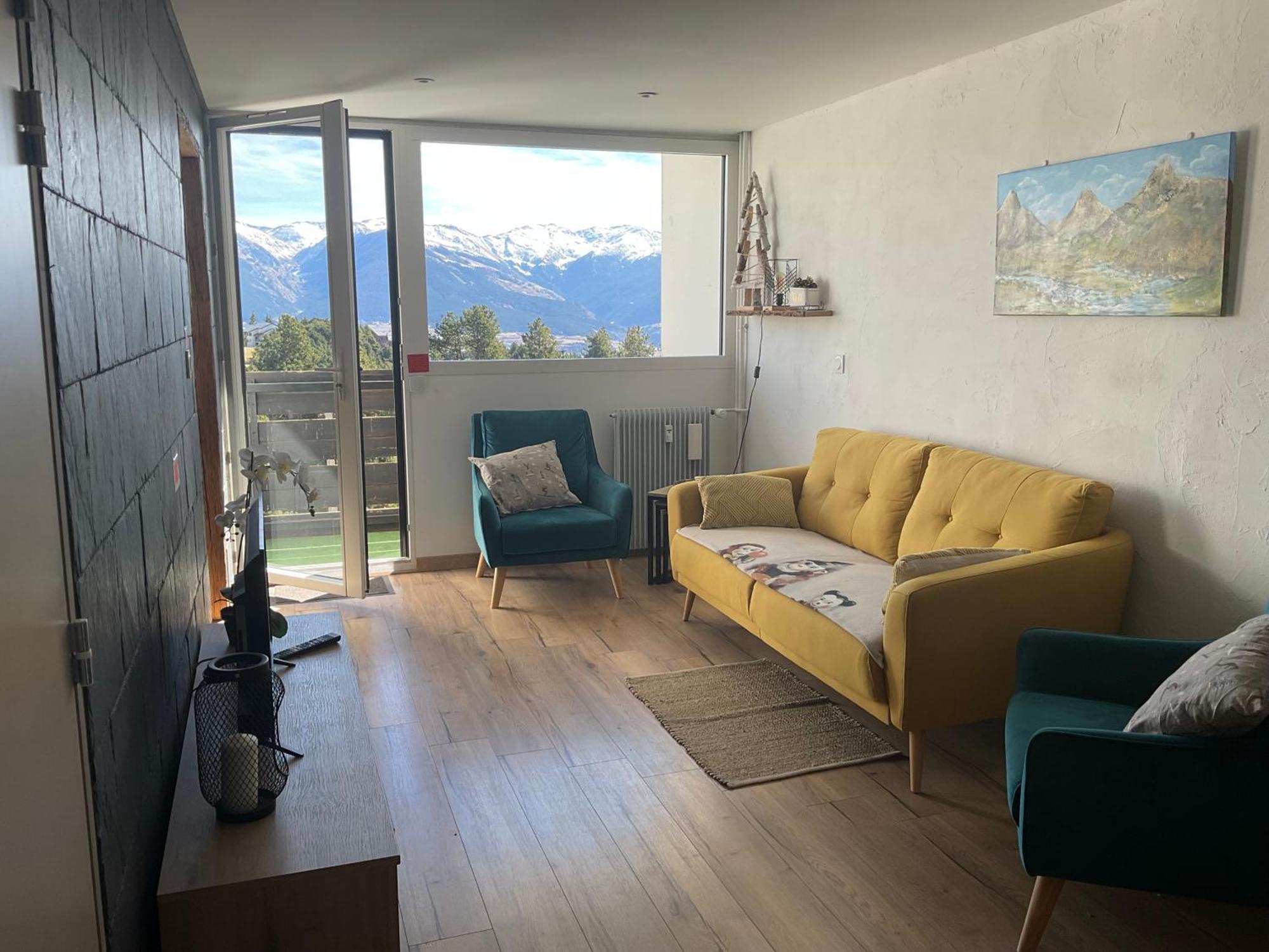Appartement Tres Lumineux Egat Eksteriør billede